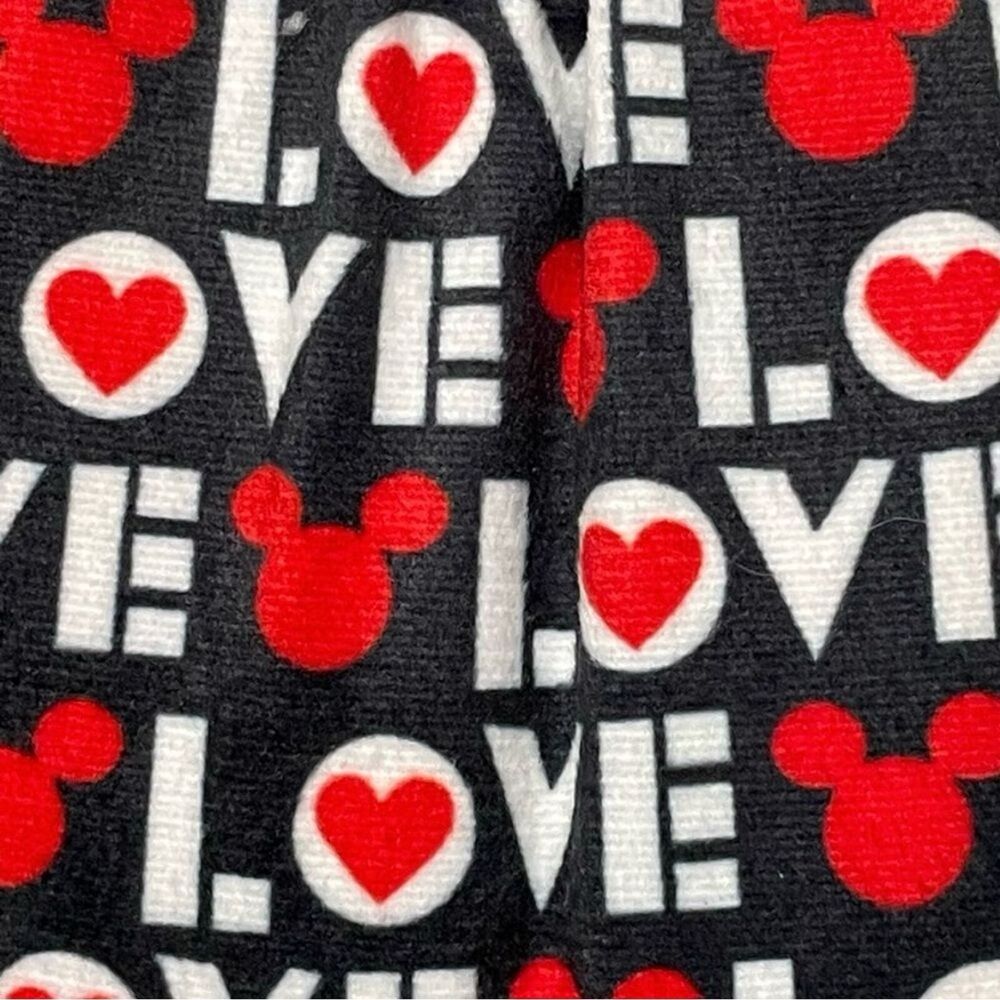 NWT Disney LOVE Mickey Mouse Snuggle Toes Slipper Socks Red Black Women’s 4-10 - Picture 6 of 6